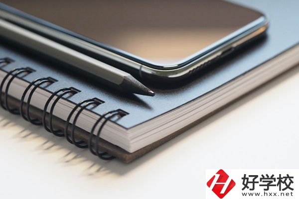 桂陽縣職業(yè)技術(shù)教育學(xué)校環(huán)境怎么樣？宿舍好不好？