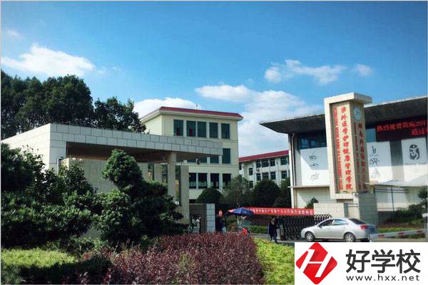 長(zhǎng)沙學(xué)護(hù)理專業(yè)的五年制大專學(xué)校有哪些？