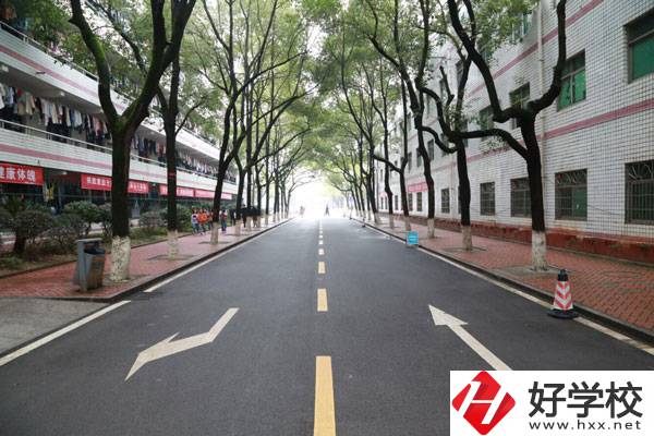 湖南現(xiàn)代物流職院環(huán)境如何？辦學(xué)優(yōu)勢(shì)在哪？