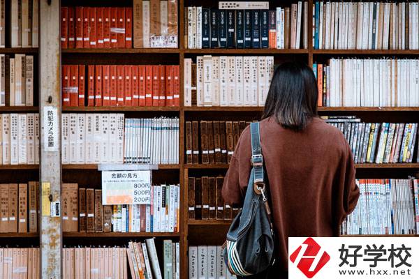南岳區(qū)職業(yè)中等專業(yè)學校環(huán)境好不好，宿舍怎么樣？