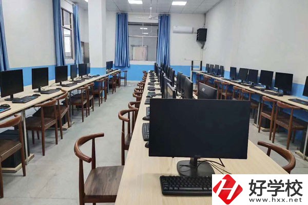 邵陽市藝邦職業(yè)技術(shù)學校收費標準如何？