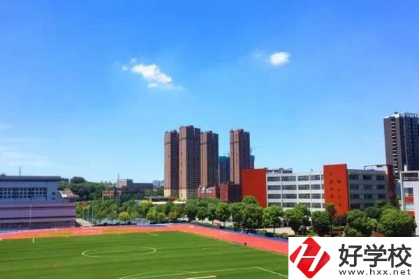長沙賀龍體育運動學(xué)校好不好？有哪些專業(yè)？