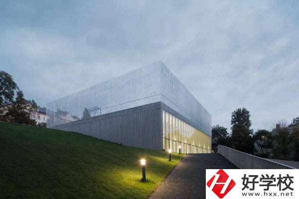益陽哪些公辦中專比較好？它們有哪些特色專業(yè)？