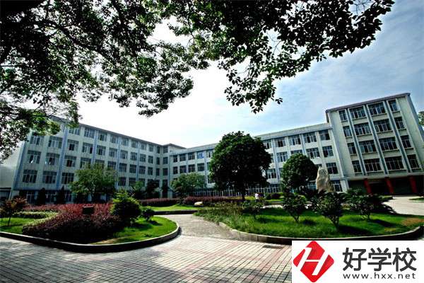 岳陽排名靠前的中專學校有哪些？學校具體位置在哪里？