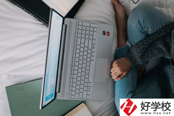 湖南省道縣師范學(xué)校好不好？什么專業(yè)女生最多？