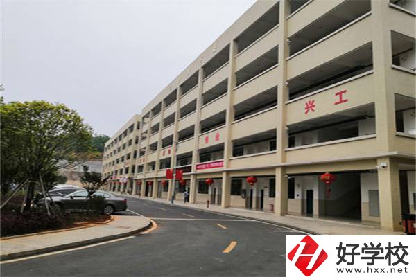 臨武縣職業(yè)中專有哪些專業(yè)？哪個專業(yè)比較好？