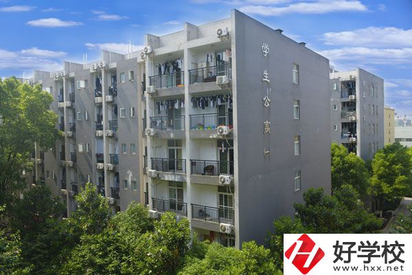 長沙高新技術(shù)工程學(xué)校環(huán)境如何？辦學(xué)優(yōu)勢在哪？