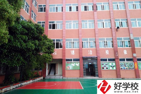 岳陽市中山財經(jīng)職業(yè)學(xué)校好不好？值得報考嗎？