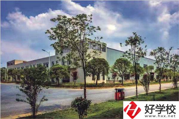 邵陽有哪些好的技?？梢酝扑]？學(xué)校有什么辦學(xué)優(yōu)勢？