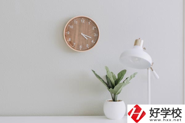 衡陽(yáng)蔡倫科技中等職業(yè)學(xué)校有什么優(yōu)勢(shì)？