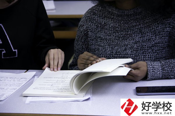 湖南懷化商業(yè)學校環(huán)境好不好？宿舍怎么樣？
