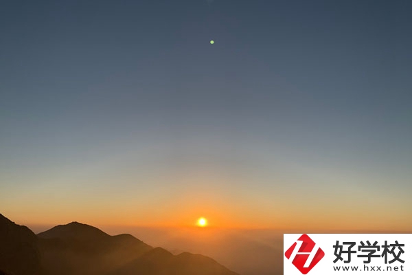 醴陵市陶瓷煙花職業(yè)技術(shù)學(xué)校怎么樣？師資力量如何？