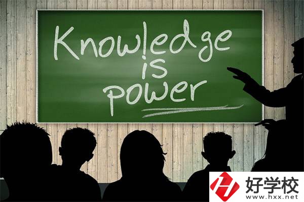 長(zhǎng)沙中考200還有書(shū)讀嗎？成績(jī)差有繼續(xù)讀的必要嗎？