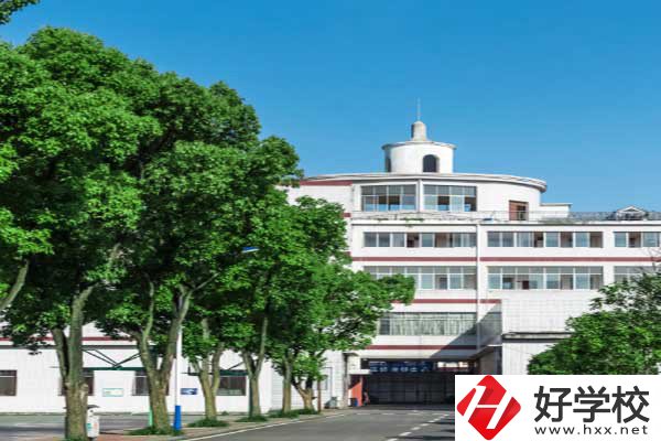 益陽市綜合職業(yè)中專好不好？校園環(huán)境怎么樣？