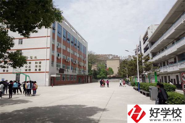 邵陽(yáng)有適合女生就讀的中專嗎？有什么專業(yè)可以學(xué)習(xí)？