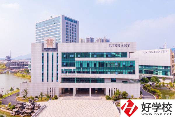 長沙學(xué)外語讀什么職校好？有什么辦學(xué)優(yōu)勢？