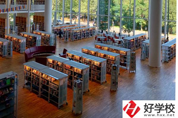永州市綜合職業(yè)中等專業(yè)學(xué)校有什么專業(yè)？