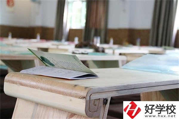 在張家界就讀的中專升為大專了，原來(lái)的學(xué)歷會(huì)提升嗎？