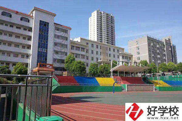 邵陽(yáng)市計(jì)算機(jī)普通中等專業(yè)學(xué)校是公辦嗎？辦學(xué)條件好嗎？