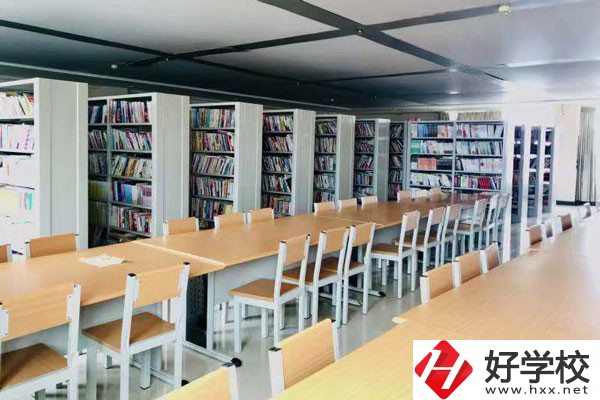 長(zhǎng)沙市現(xiàn)代商貿(mào)中等職業(yè)學(xué)校是民辦嗎？師資力量如何？