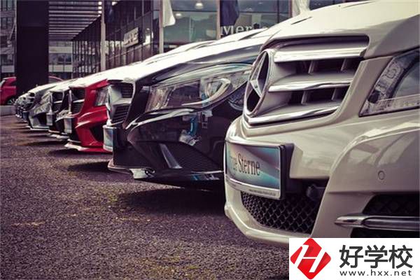 女生在湖南讀職高學(xué)什么專業(yè)好？可以參加高考嗎？