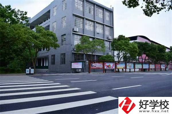 湖南道州技工學(xué)校怎么樣？有哪些辦學(xué)特色？