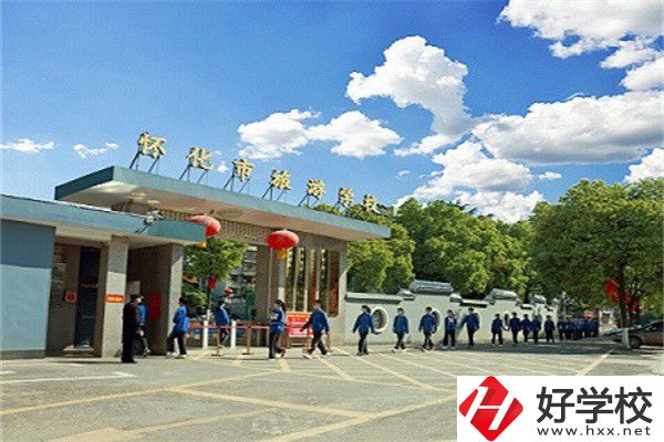 懷化市旅游學(xué)校有哪些專業(yè)？就業(yè)率高不高？