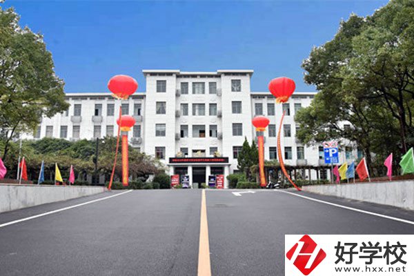 湘潭鋼鐵職業(yè)中等專(zhuān)業(yè)學(xué)校怎么樣？口碑好嗎？
