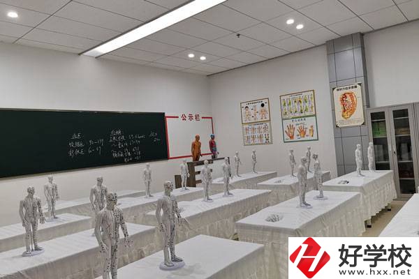 想在婁底學(xué)護(hù)理專業(yè)，看看這所學(xué)校
