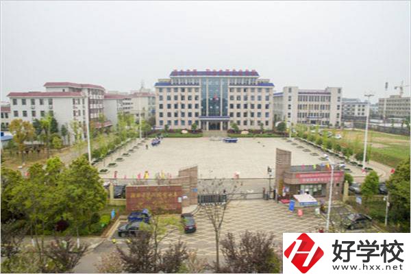 湘潭湘鄉(xiāng)職高都有什么專業(yè)？去學(xué)校怎么乘車？